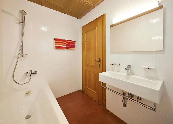 Ederbergl شقة نيديراو